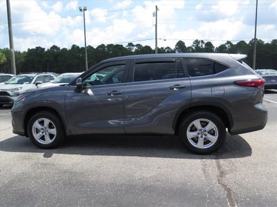 2023 Toyota Highlander LE