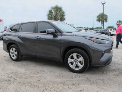 2024 Toyota Highlander LE