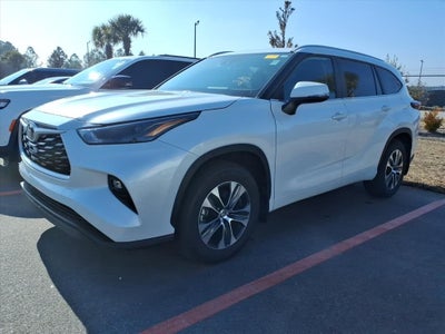 2025 Toyota Highlander XLE