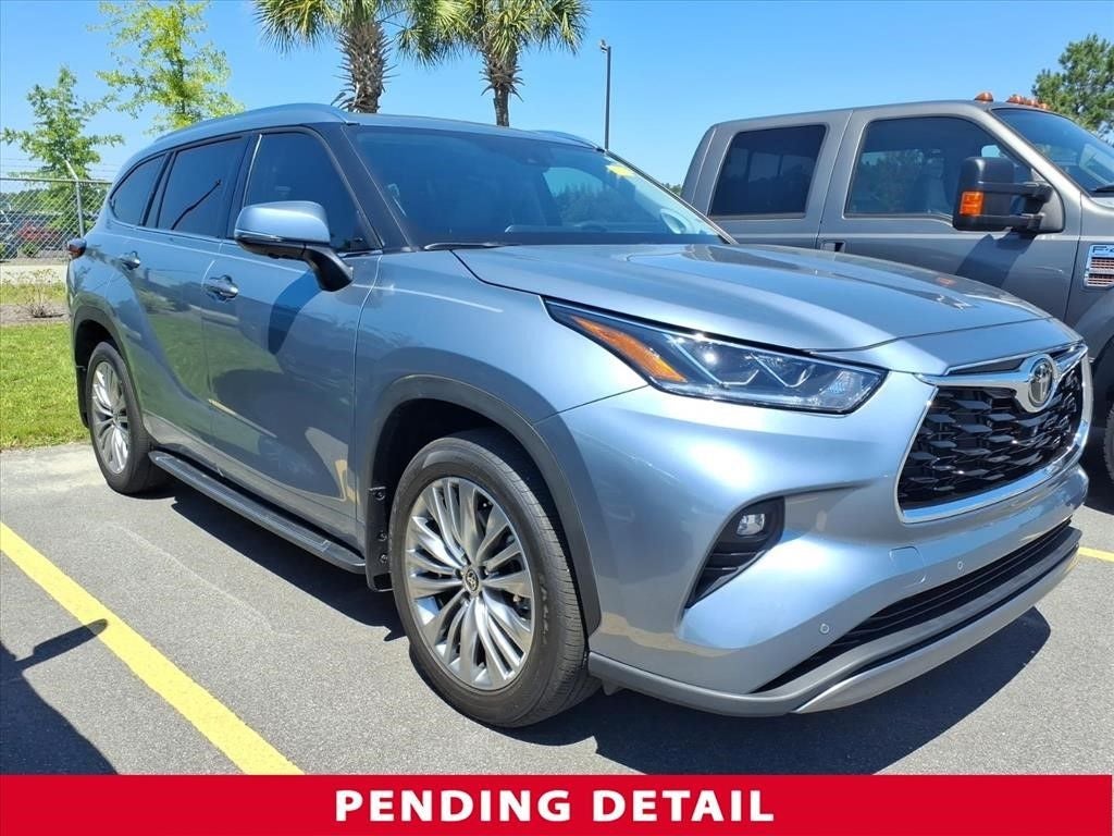 2023 Toyota Highlander Platinum