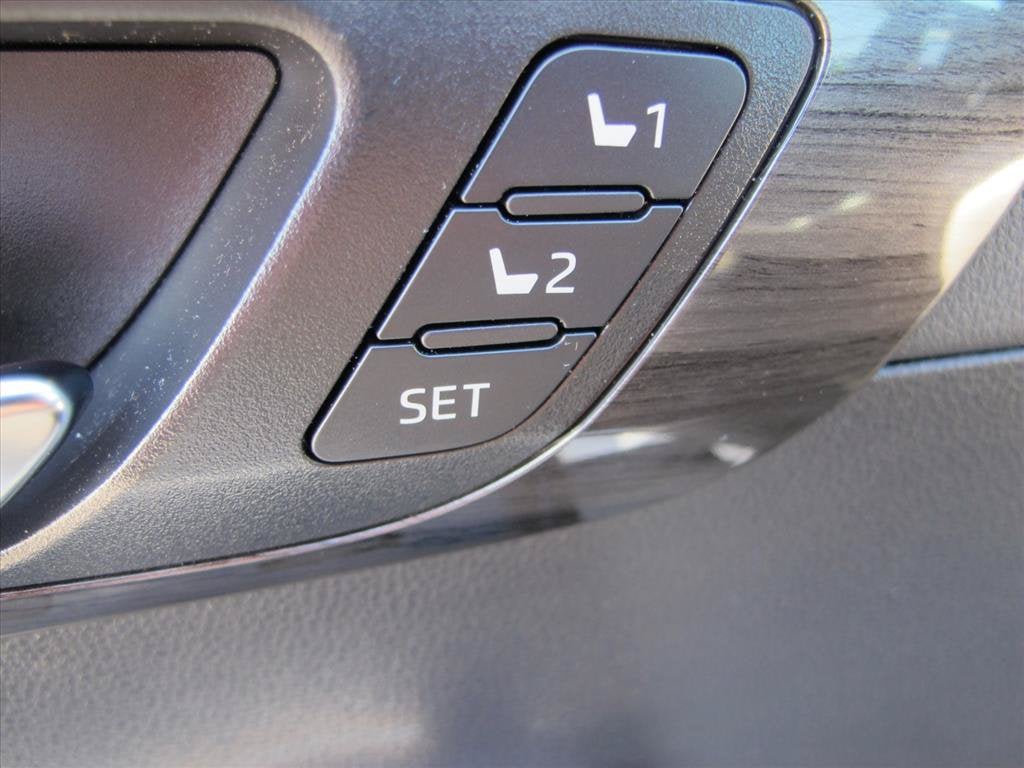 2024 Toyota Highlander Platinum