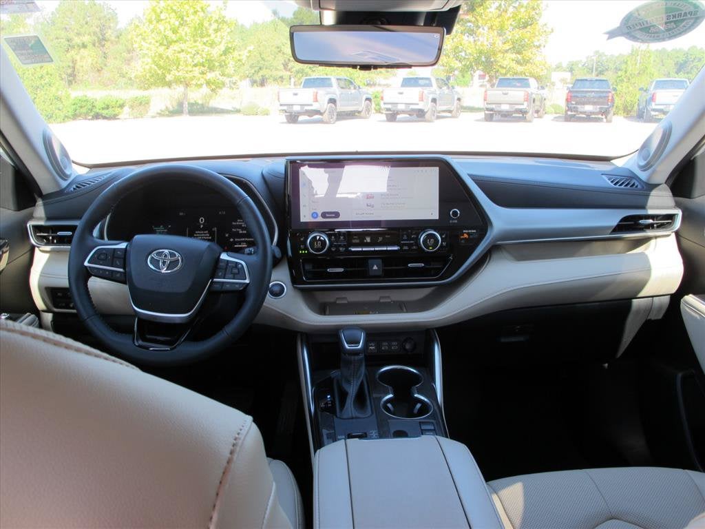 2024 Toyota Highlander Platinum