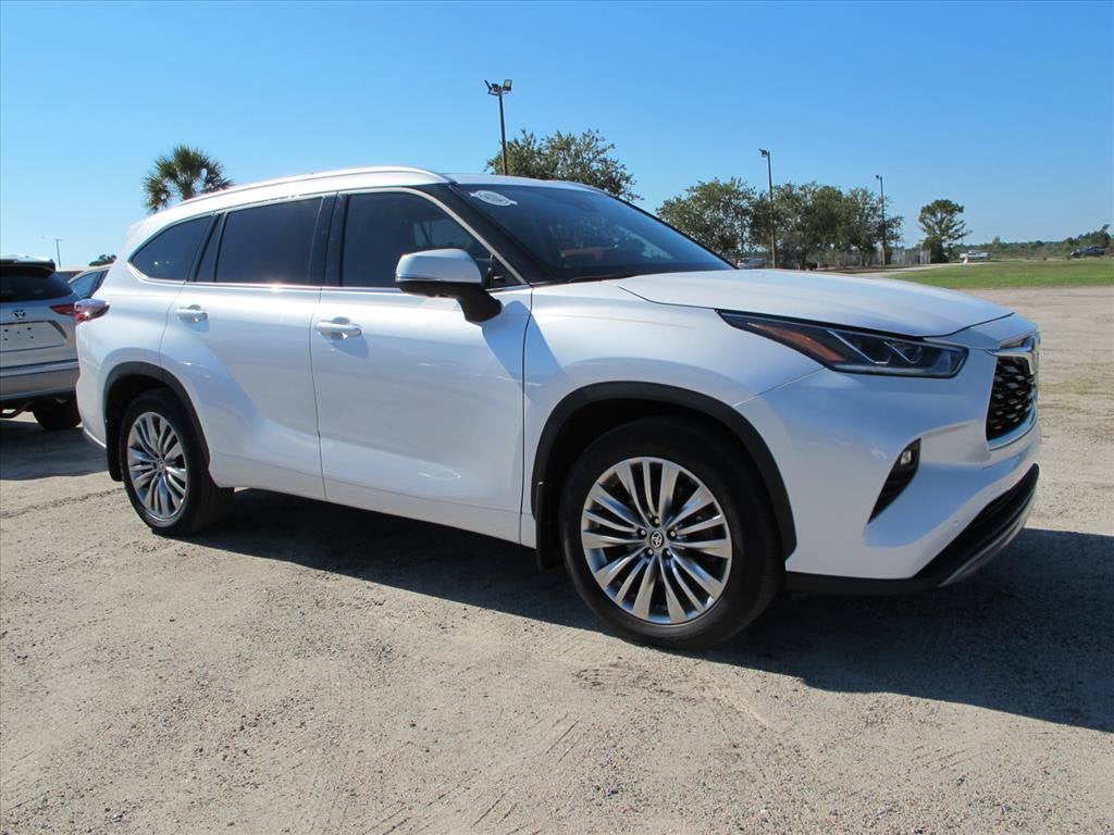 2024 Toyota Highlander Platinum