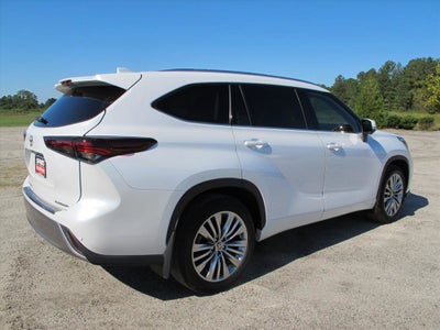 2024 Toyota Highlander Platinum