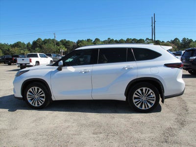 2024 Toyota Highlander Platinum