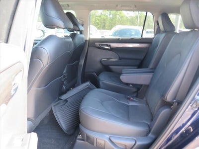 2024 Toyota Highlander Platinum