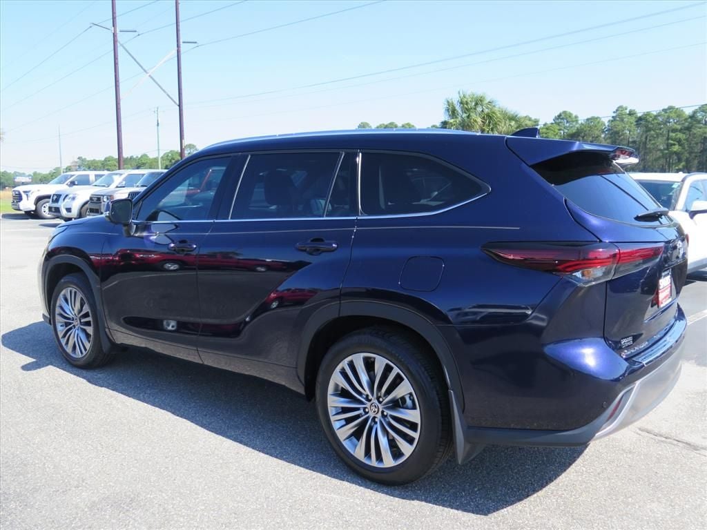 2024 Toyota Highlander Platinum