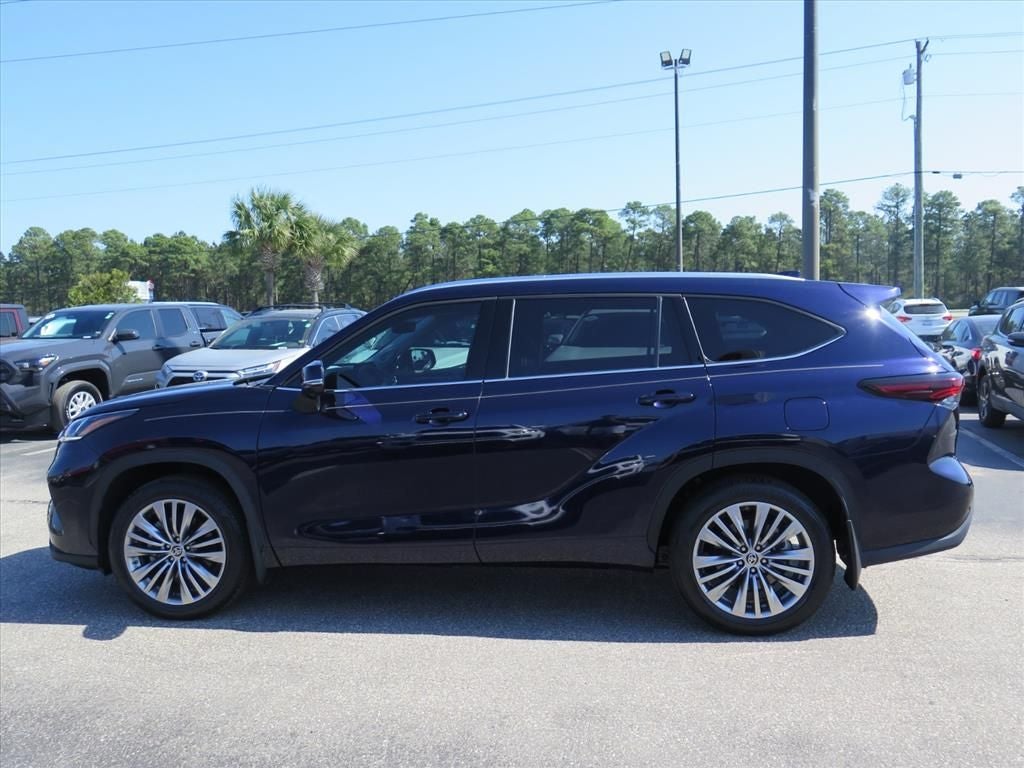 2024 Toyota Highlander Platinum