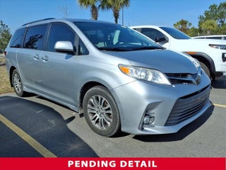 2020 Toyota Sienna XLE