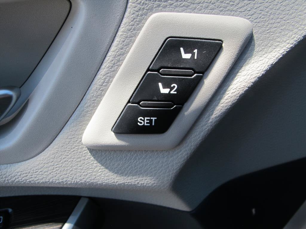 2023 Toyota Sienna Limited 7 Passenger