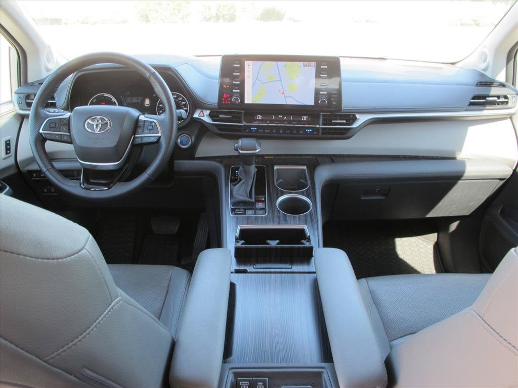2023 Toyota Sienna Limited 7 Passenger
