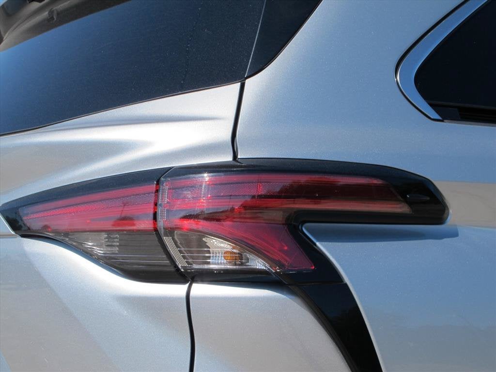 2023 Toyota Sienna Limited 7 Passenger