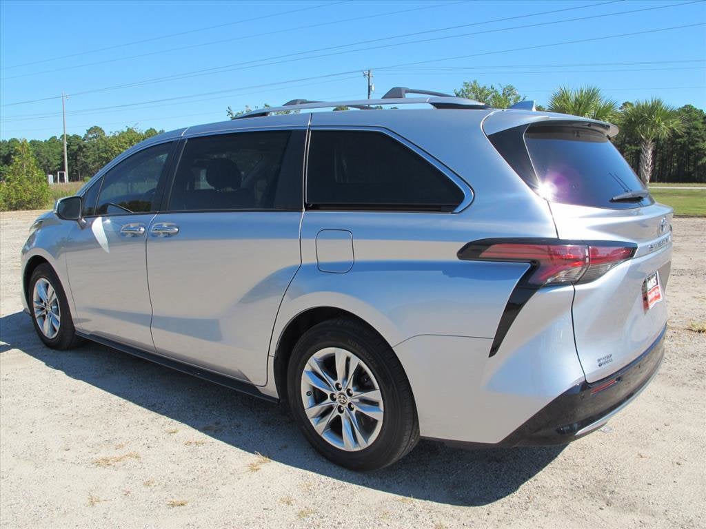 2023 Toyota Sienna Limited 7 Passenger