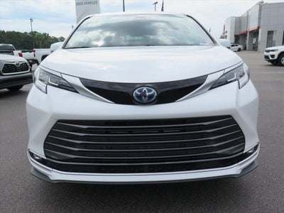 2023 Toyota Sienna Limited 7 Passenger