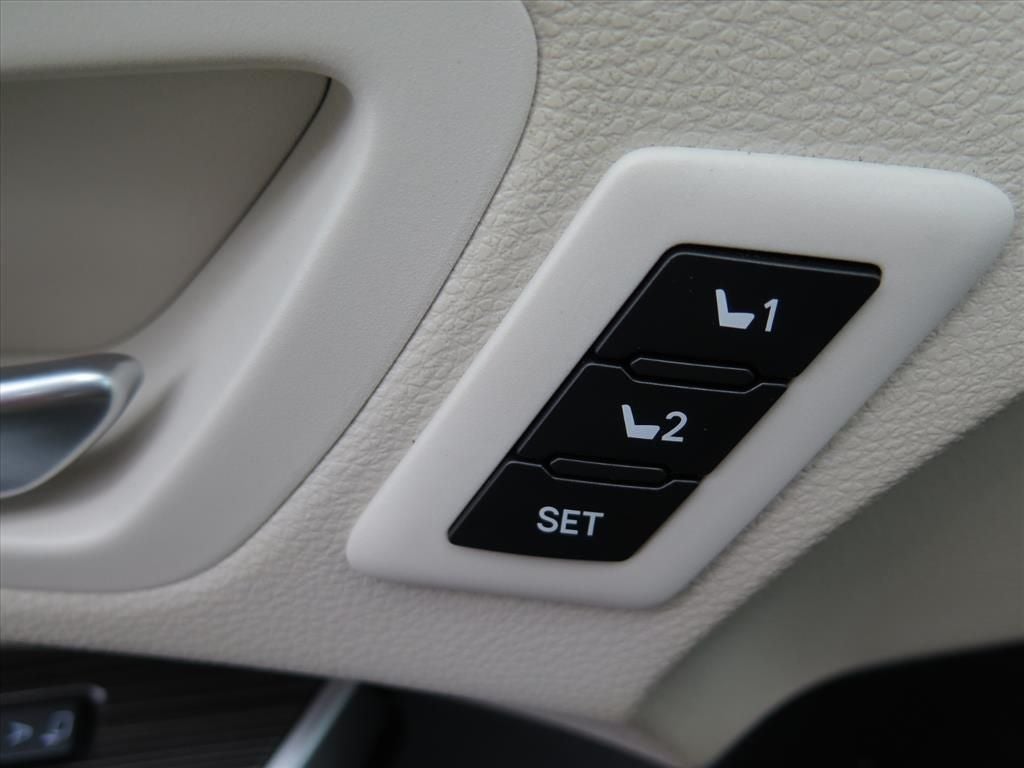 2023 Toyota Sienna Limited 7 Passenger