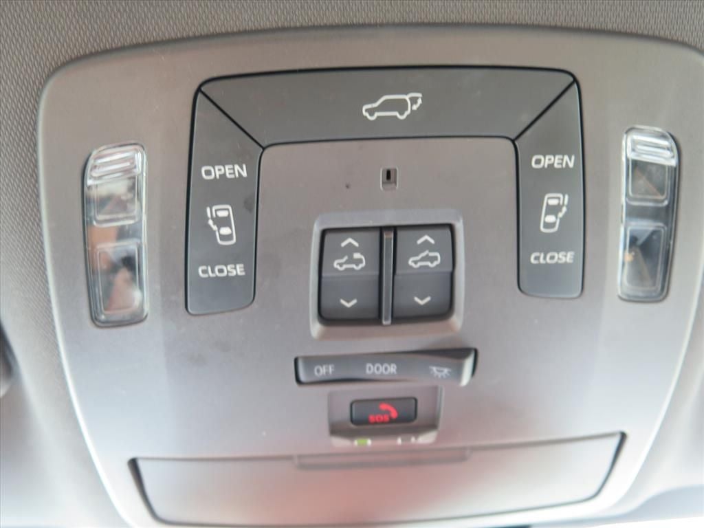 2023 Toyota Sienna Limited 7 Passenger