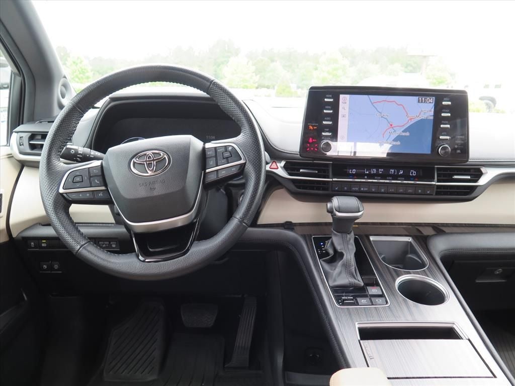 2023 Toyota Sienna Limited 7 Passenger
