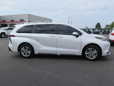 2023 Toyota Sienna Limited 7 Passenger