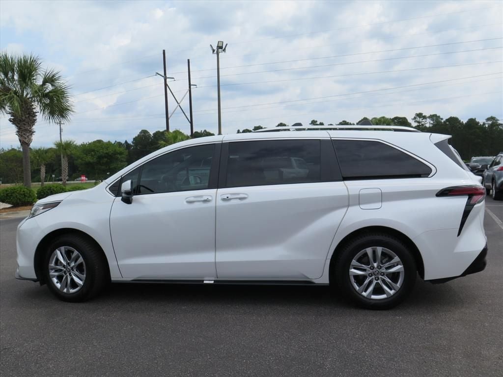 2023 Toyota Sienna Limited 7 Passenger