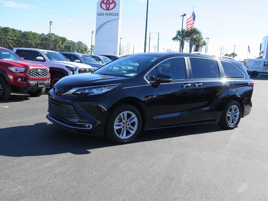 2024 Toyota Sienna Limited 7 Passenger