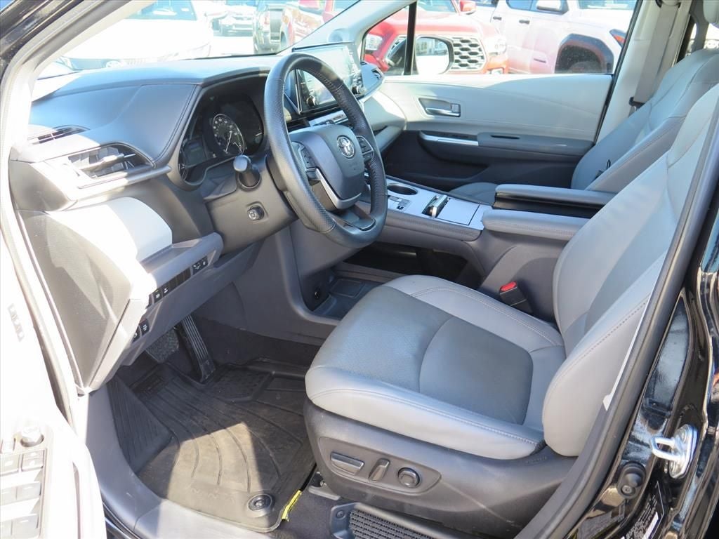 2024 Toyota Sienna Limited 7 Passenger