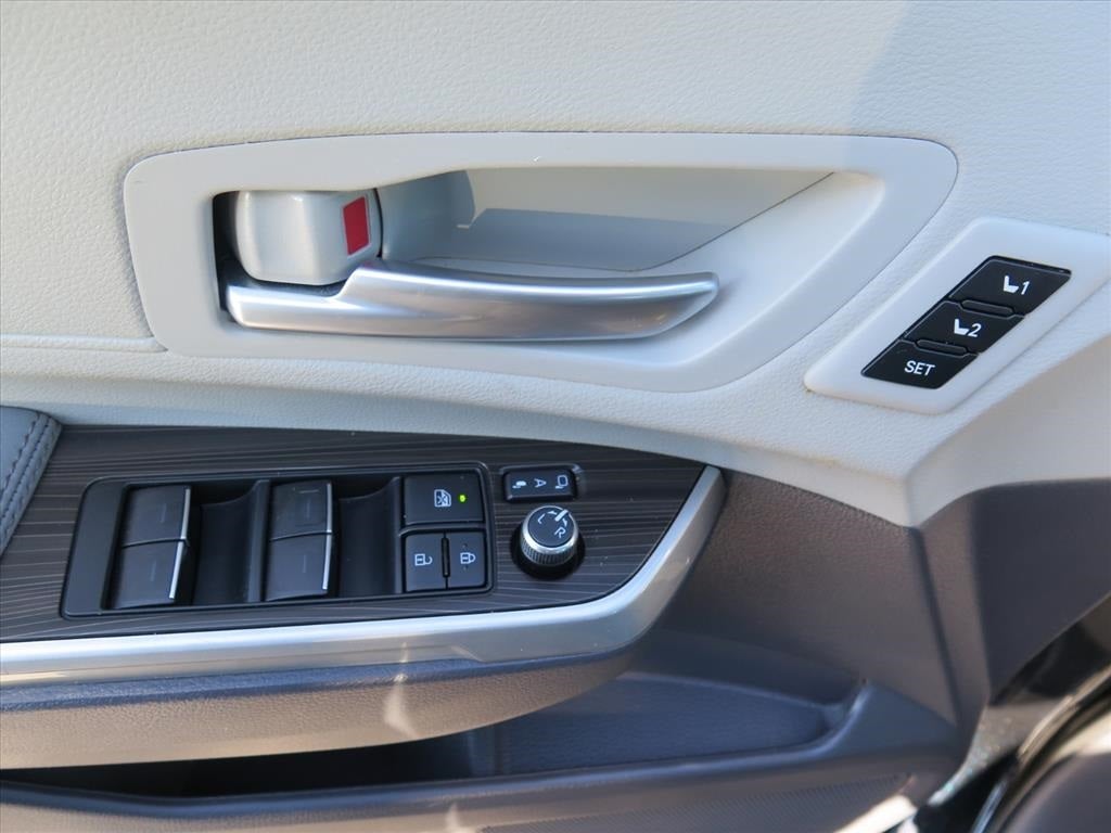 2024 Toyota Sienna Limited 7 Passenger