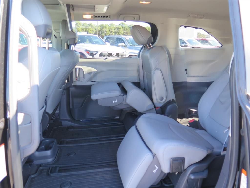 2024 Toyota Sienna Limited 7 Passenger