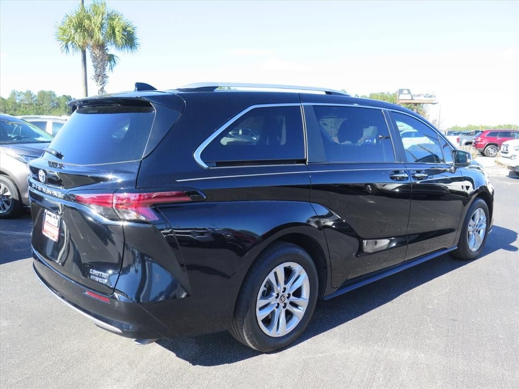 2024 Toyota Sienna Limited 7 Passenger