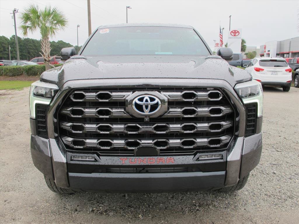 2022 Toyota Tundra Hybrid Platinum