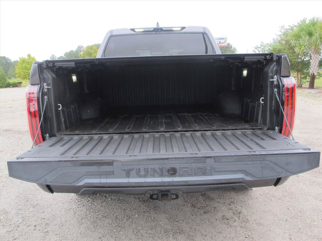 2022 Toyota Tundra Hybrid Platinum