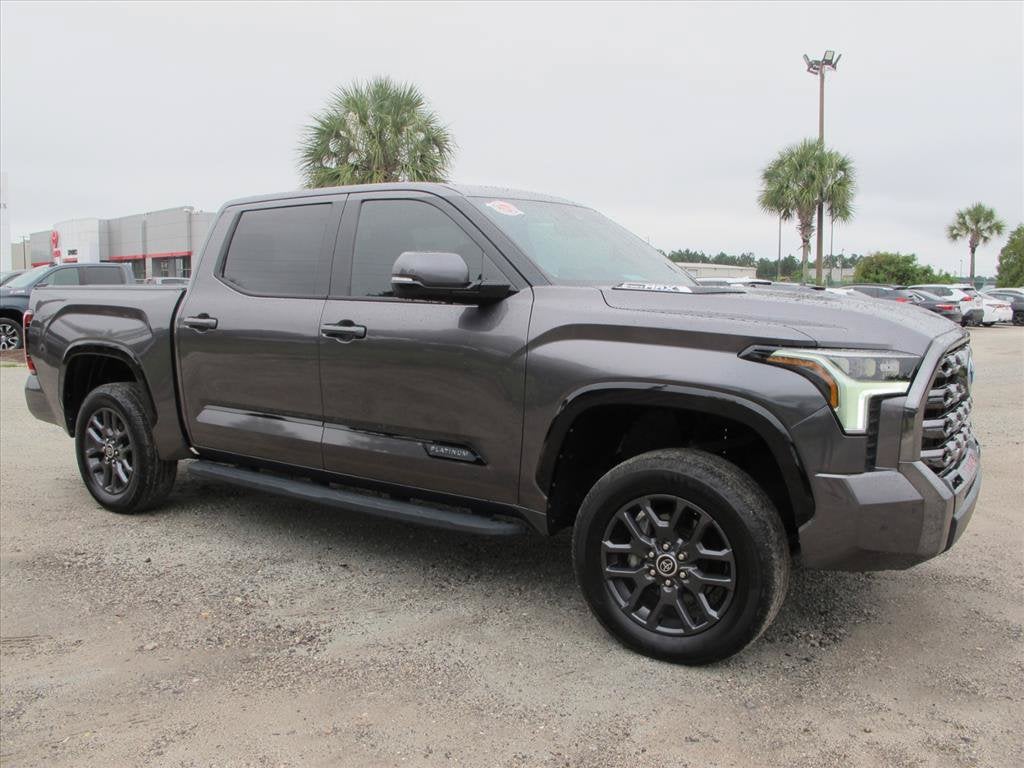 2022 Toyota Tundra Hybrid Platinum