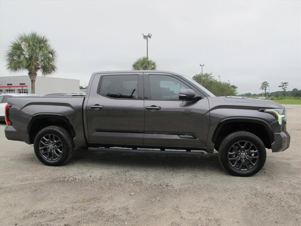 2022 Toyota Tundra Hybrid Platinum