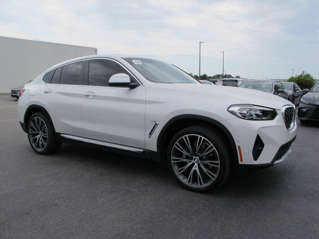 2024 BMW X4 xDrive30i