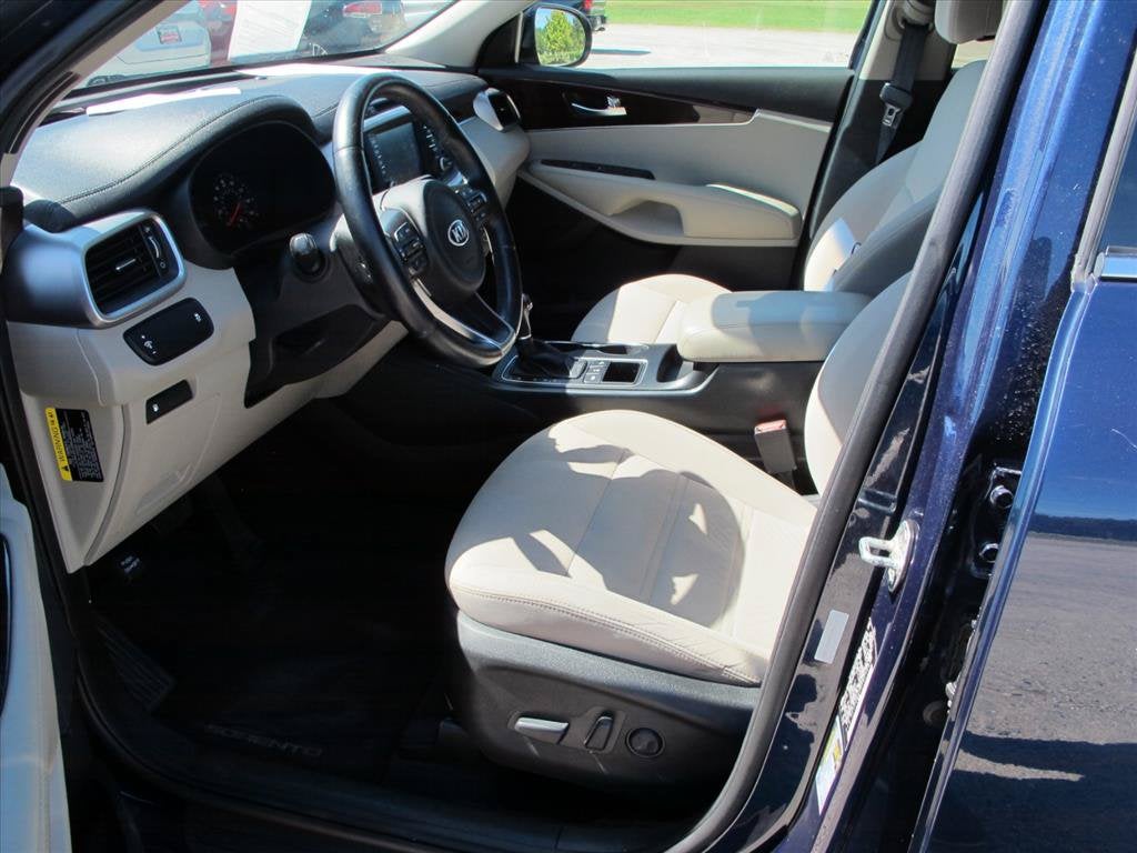 2017 Kia Sorento LX