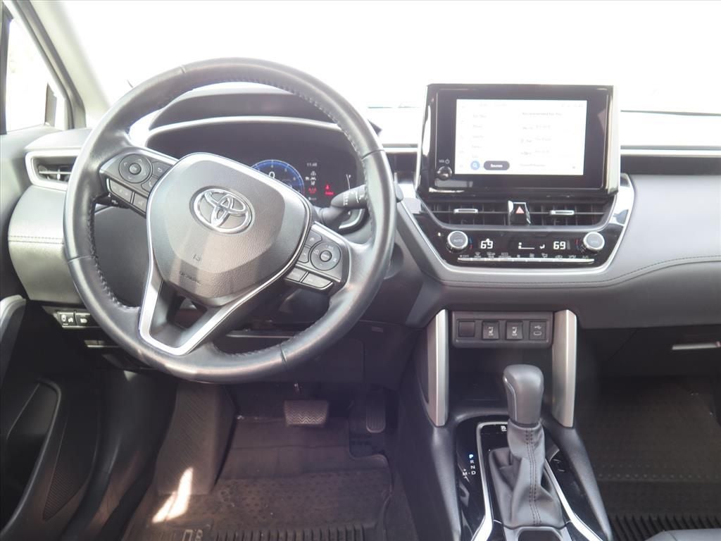 2023 Toyota Corolla Cross XLE