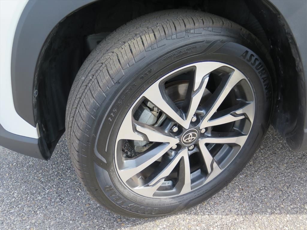 2023 Toyota Corolla Cross XLE