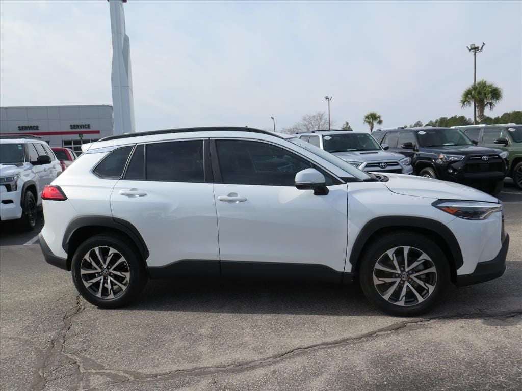 2023 Toyota Corolla Cross XLE