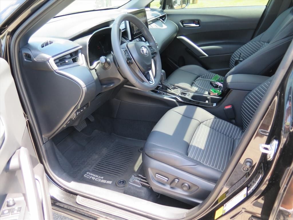2024 Toyota Corolla Cross Hybrid XSE