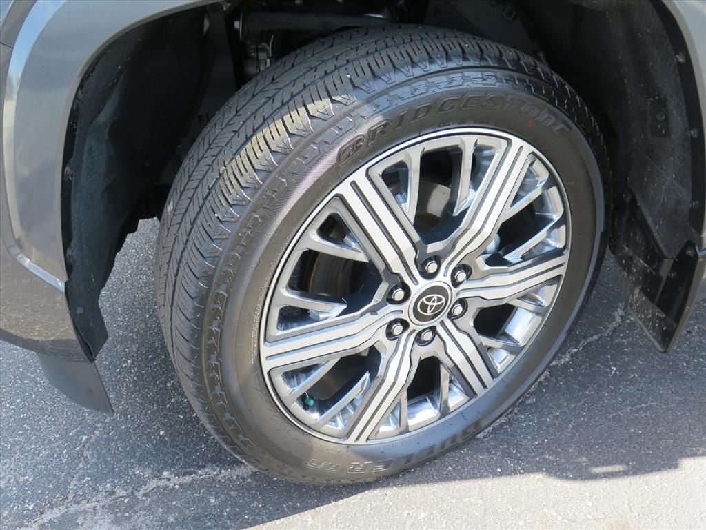 2024 Toyota Sequoia Capstone