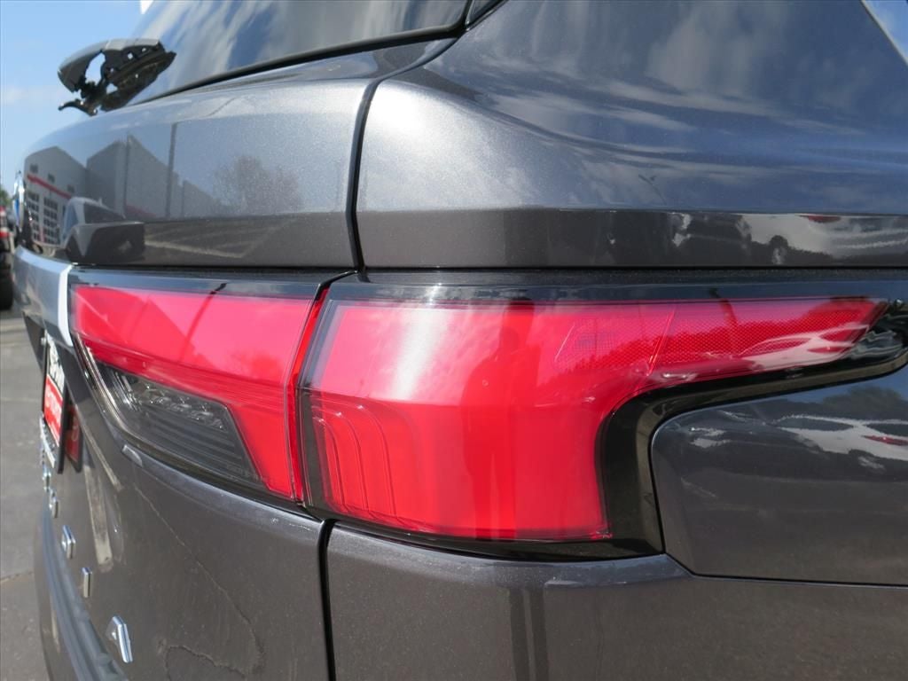 2024 Toyota Sequoia Capstone