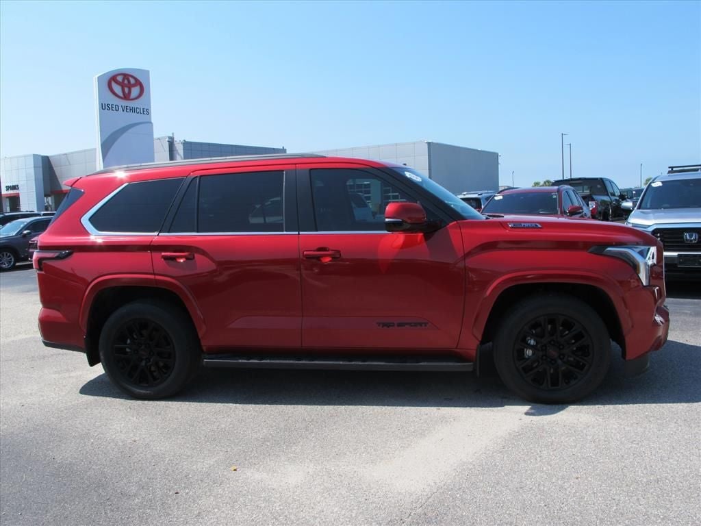 2024 Toyota Sequoia SR5