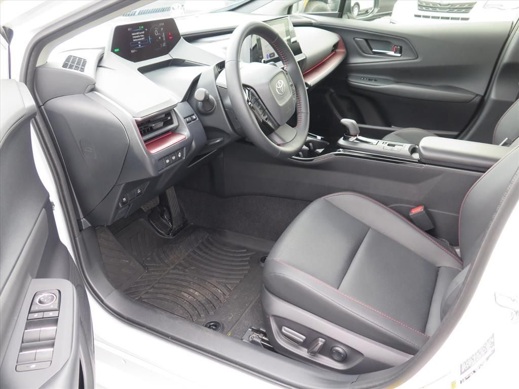 2025 Toyota Prius Plug-In Hybrid XSE