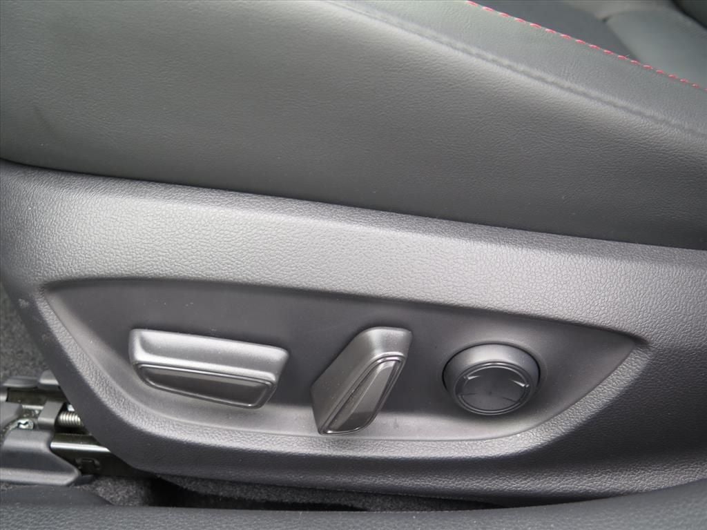 2025 Toyota Prius Plug-In Hybrid XSE