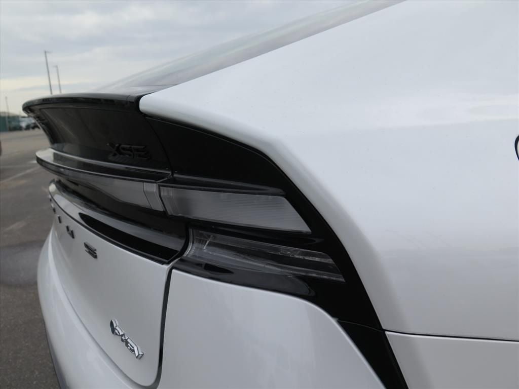 2025 Toyota Prius Plug-In Hybrid XSE