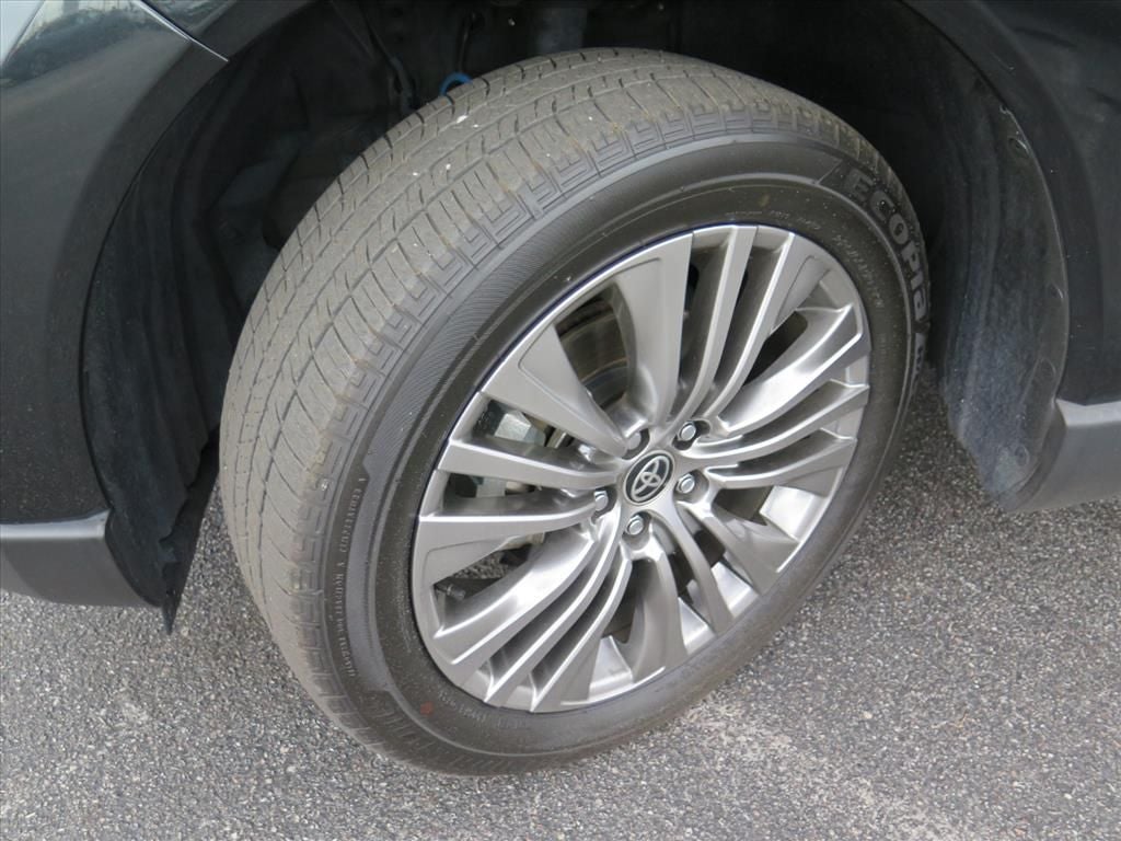 2024 Toyota Venza LE