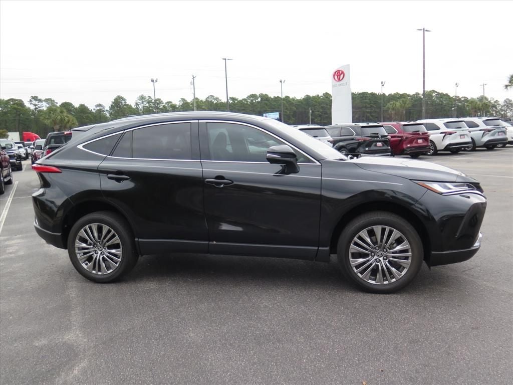 2024 Toyota Venza LE