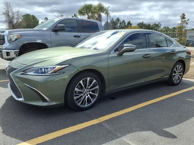 2019 Lexus ES 300h