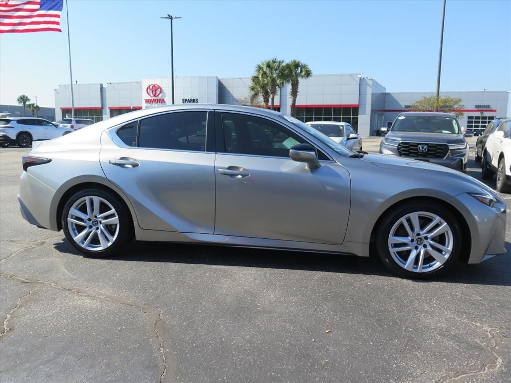 2023 Lexus IS 300