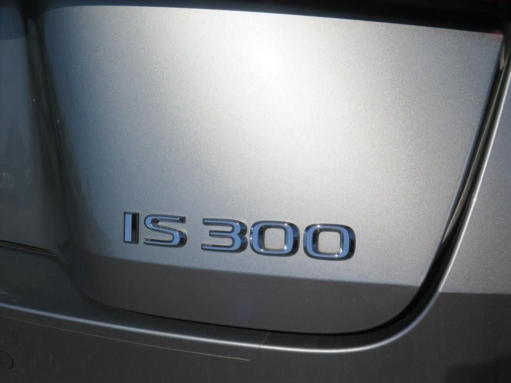 2023 Lexus IS 300