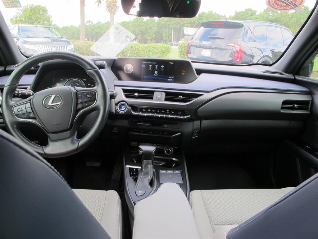 2022 Lexus UX 250h Base